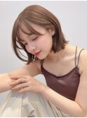 耳掛けボブ　切りっぱなしボブ　シースルーバング　艶髪