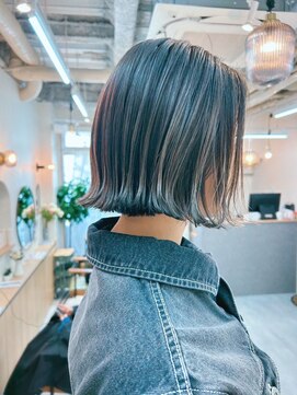 シビバイレボ(CIBI by revo) 地毛風カラー/ナチュラルレイヤーカット/ショートボブ[船橋]