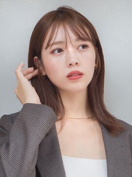 ガーデンヨコハマエスト(GARDEN YOKOHAMA est) 似合わせカット　ミディアム　外ハネ　メルティカラー