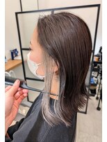 アイティ バイ イロヘア(aiti by ilo.hair)&nbsp;洗練。【ベージュグレーインナーカラー】