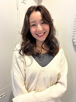 ロティー(loty)&nbsp;セミロング　レイヤーカット　顔周りカット　巻髪　艶髪　透明感