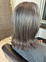 ヘアーリゾートガーデンヴェール(Hair Resort Garden VERT)&nbsp;ブリーチ1回☆オリーブグレージュ