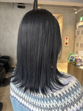 エリマ 調布(elima) レディースミディアム外ハネボブワンカラーブルーブラックカラー