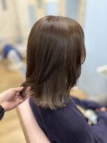 ヘアーサロン トゥリークル(Hair Salon Treacle)&nbsp;インナーカラーシルバーグレーケアブリーチデザインカラー