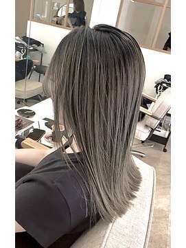 ヌール(Nuru) シルバーグラデーション