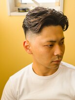 サンディーズバーバーショップ(Sandees) センターパート/フェード/ニュアンスパーマ