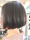 外ハネアレンジも可愛い自然に収まる人気のボブスタイル★秋山