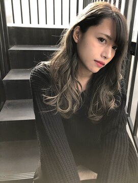 トルネード(TORNADO) チャコールグレージュハイライトカラー