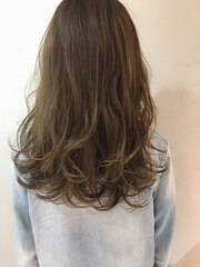 cie hair.オシャレ,波巻き,透明感,ラフ,カジュアル,スタイル