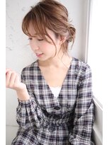 ケアシンサイバシ(CARE shinsaibashi)&nbsp;「おくれ毛で遊ぶ大人可愛いヘアアレンジ」