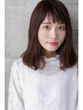 アッシュ 伊勢崎(ash) 透明感上品ベージュ×エアリーミディ