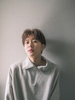 トゥ(TOE)&nbsp;バームで仕上げたラフな韓国風マッシュショート