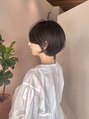 サイド(.side)&nbsp;女性らしい丸みのあるショートボブ