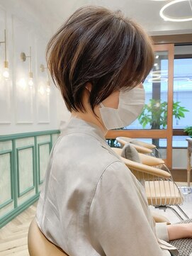 ロンドジェネルーズ 柏(Lond generous) 【斉藤航人】大人ガーリーなショートボブ【白髪染め可】【柏】