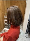 細めハイライト大人ボブ