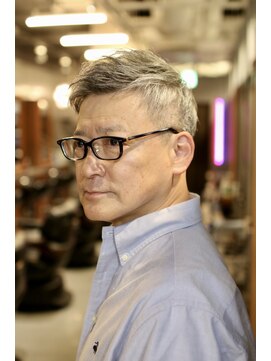 ヤード(YARD) 70歳に見えNICE