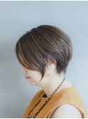 レイヤーカットオリーブベージュショートボブ/30代