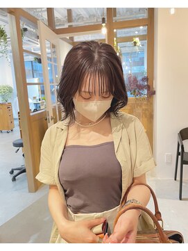 レル(lelu) くびれボブに透明感カラー