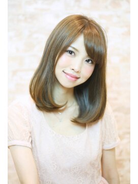 フォルテ 藤枝エピ店 流し前髪+鎖骨ボブ