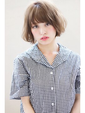 マリアバイアフロート(Maria by AFLOAT) 厚めバングの大人かわいい束感ノーブルショートボブ