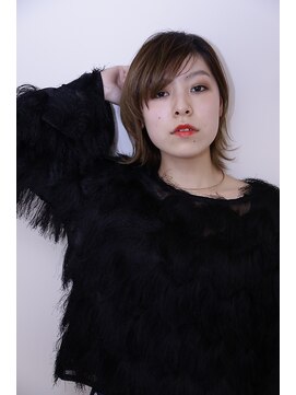 ロロネー 三国(Lolonois) 【Lolonois三国】やわらか☆フェザーショート