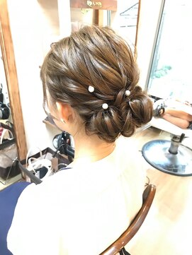 ロカット サロン(Roquat Salon) シニヨンロングアレンジ【ヘアアレンジ 立川/立川南/八王子】
