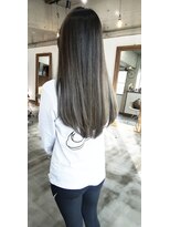 ランプ(Lamp)&nbsp;グレイジュで外国人風カラー