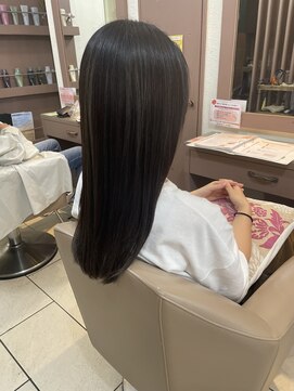 エクリ(equri×SHISEIDO) 髪質改善アルティストカラー