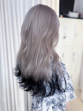 ボックスミコ(Box mico.) ホワイトグレーに裾カラー×ブラック☆