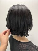 グレージュカラー/ダークトーン/外ハネ/くびれシルエット