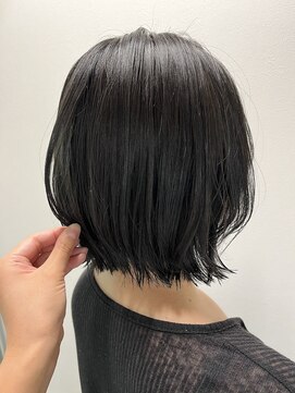 アントワープトーキョー(antwerp TOKYO) グレージュカラー/ダークトーン/外ハネ/くびれシルエット