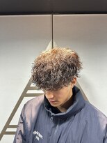 波巻きパーマ刈り上げマッシュ