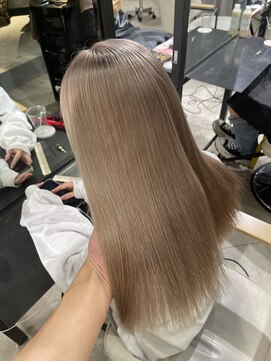 アミル(amiLe) ミルクティーベージュ/ベージュ/ブリーチ/D