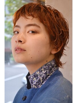 スパイス SPYS ショートレイヤーパーマ。20代30代