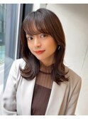 美髪ミディアムストレート寒色系カラー極細ハイライト