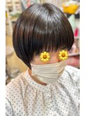 顔まわりレイヤーショートボブ