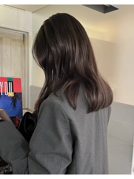 アンプラグド(unplugged) 赤み消しカラー