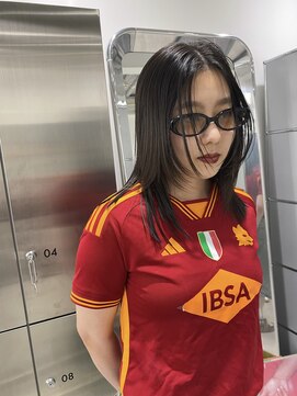 イル 天神大名店(ill) 動くレイヤーカット