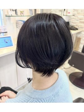クレア(CREA) ・20代30代大人可愛いエアリーボブ大人ショート艶髪