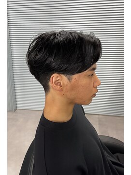 ガオプロデュースバイレボ(gao produced by revo) ニュアンスフェザー/毛流れパーマ/メンズカット