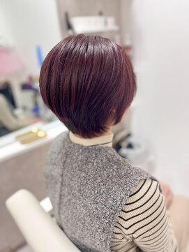 アミカ(Amica) ワインレッド×ショートボブ