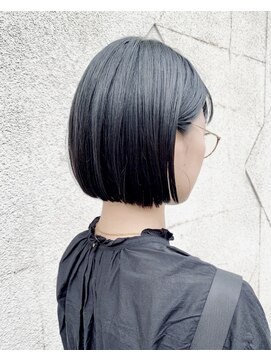ファヴォリ(favori) 【favori　自由が丘】　黒髪ショートボブ