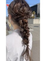 ケーオーエスビューティー(K O S beauty)&nbsp;編みおろしアレンジ