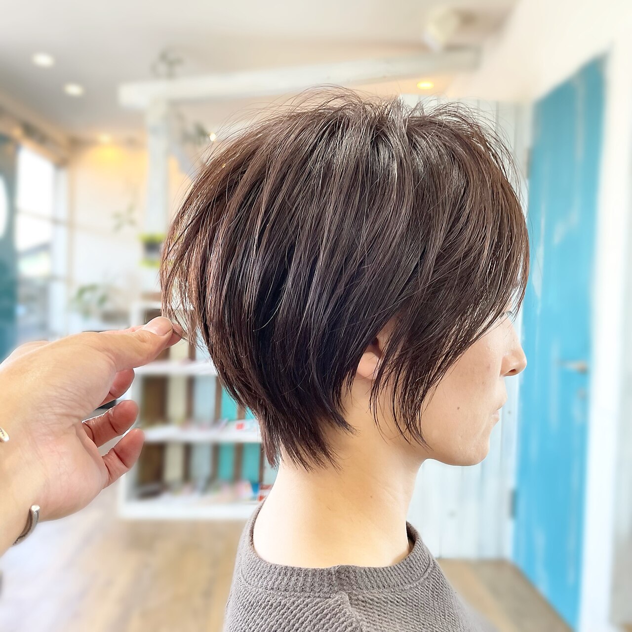 【ダメージケアor頭皮ケア】シャンプー+デザインカット