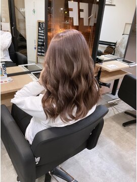 ラフ 難波店(LAFF) #黒髪#ボブルフ#ネビージュ#小顔#ワンレン