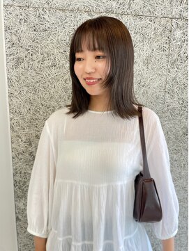 ケイシー(casey) 顔まわりレイヤー透け感グレーベージュ