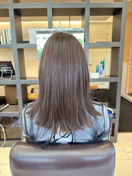 キサ ファータ 恵比寿(kisa fata) 20代30代40代切りっぱなしハイライト白髪ぼかしロングレイヤー