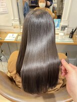 ネオリーブ チロル 横浜西口店(Neolive CiroL.)&nbsp;艶髪が叶う☆最高級髪質改善トリートメント【髪質改善・横浜駅】