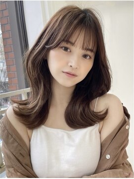 フォルテステラ(FORTE STELLA) 小顔に見せるヘア/ネビージュ/ワンレン/ボブルフ/黒髪カタログ