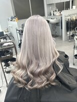 シェイロ(Cielro)&nbsp;【ホワイトシルバー/ブリーチ/ハイトーン】SAKI